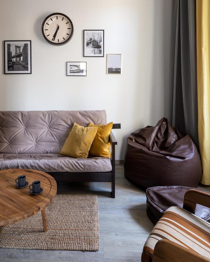 Appartement Designer In New Town By Days - 